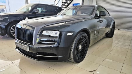 Rolls-Royce Wraith 6.6 V12...